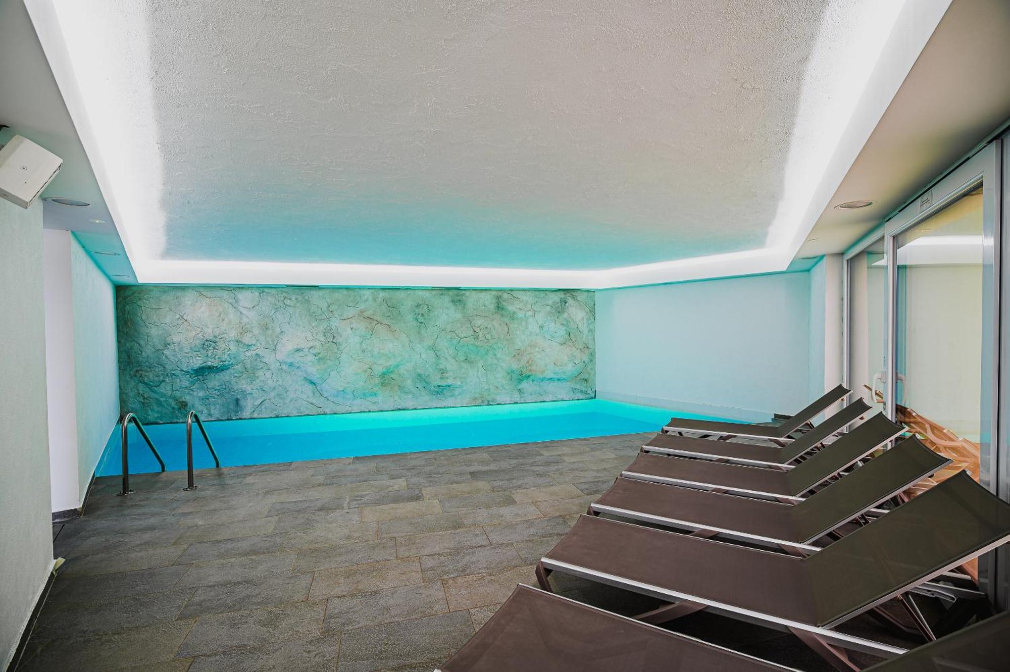 Glamping Maleric With Natural Pool Dragatuš Extérieur photo