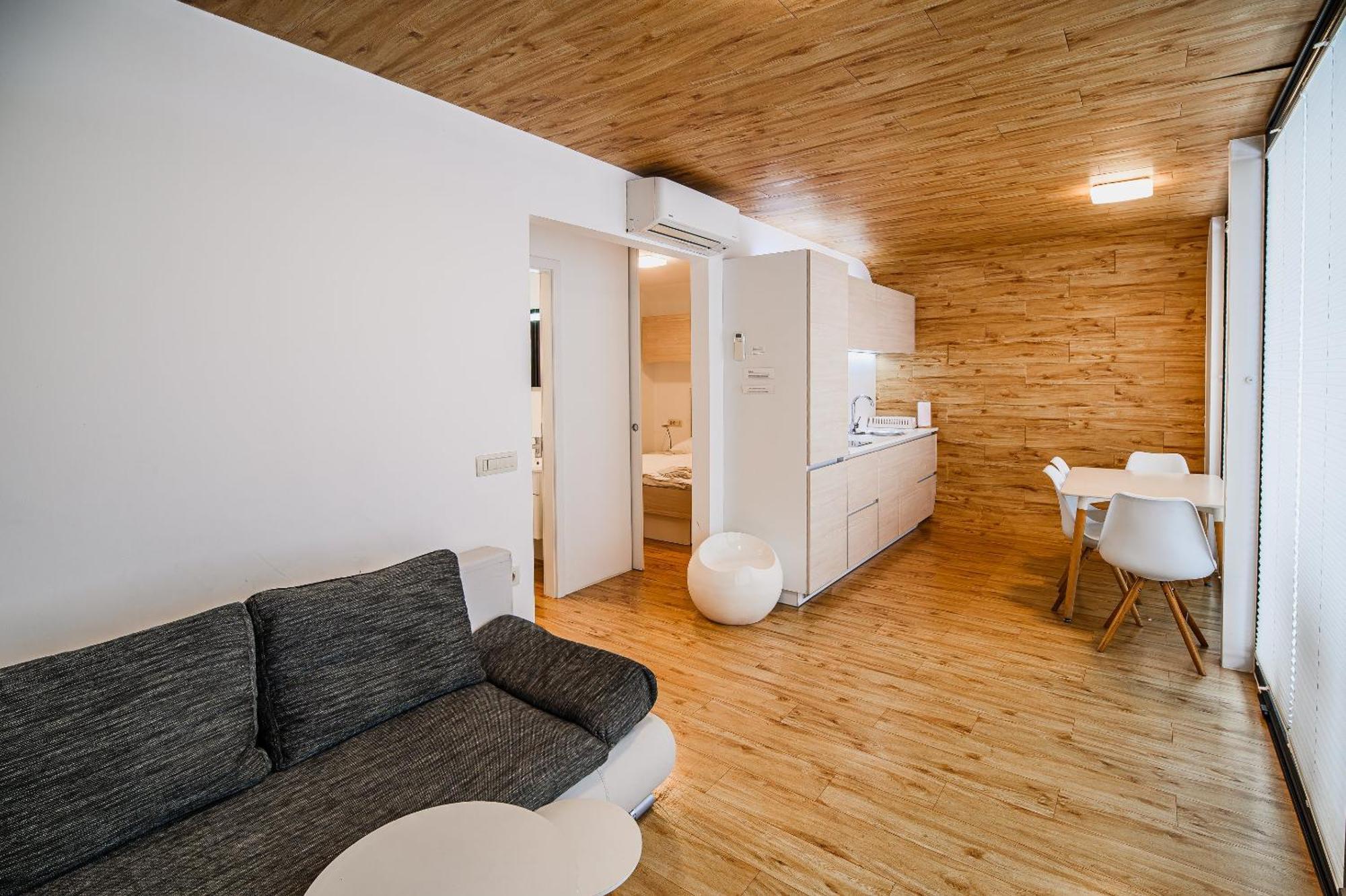 Glamping Maleric With Natural Pool Dragatuš Extérieur photo
