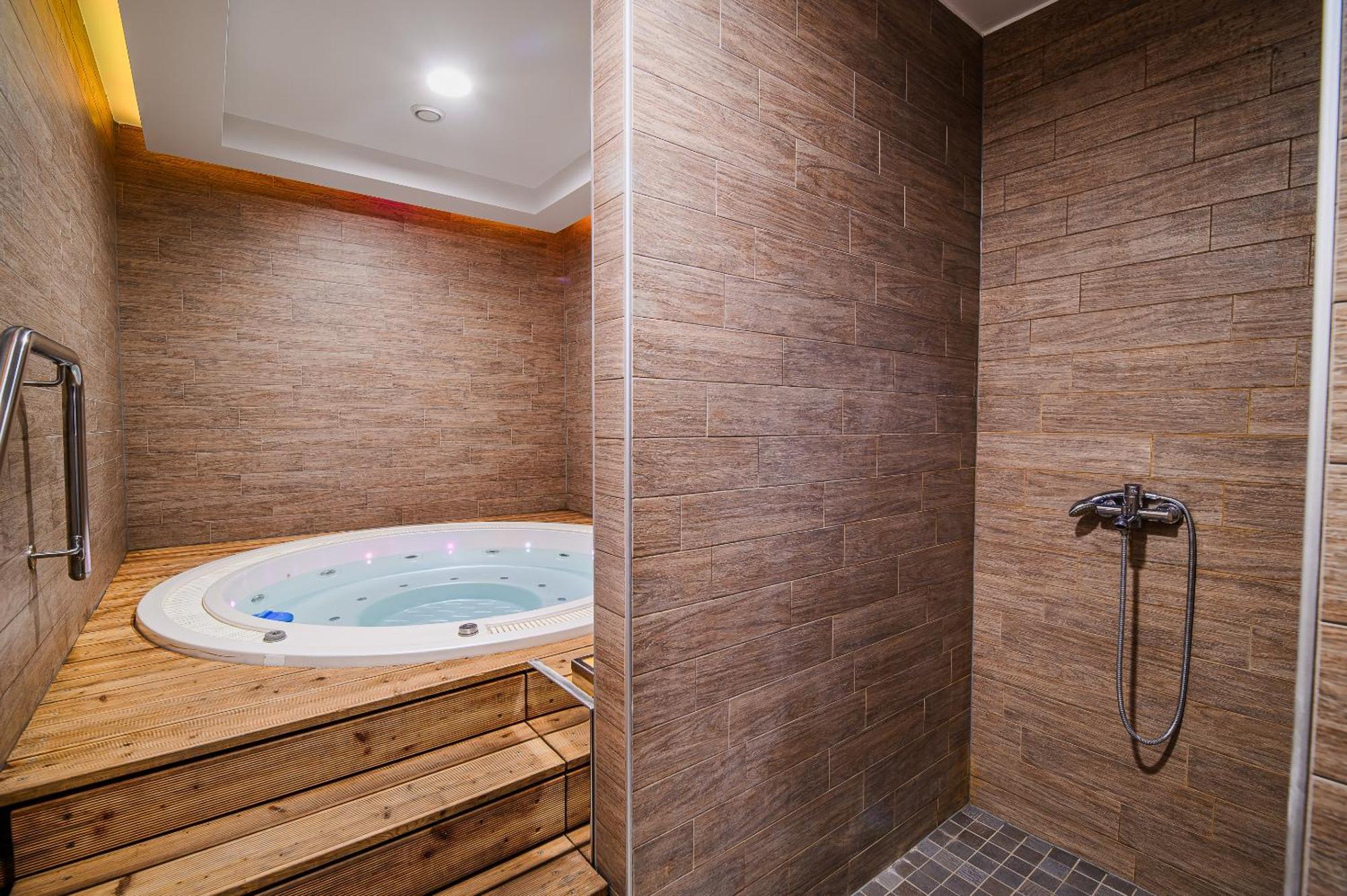 Glamping Maleric With Natural Pool Dragatuš Extérieur photo